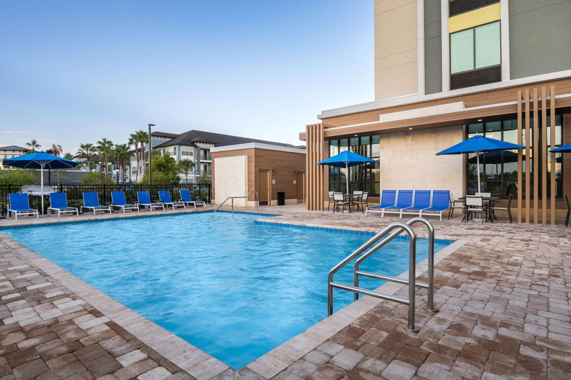 Hilton Garden Inn Orlando I-4 Millenia Blvd Mall Exterior foto